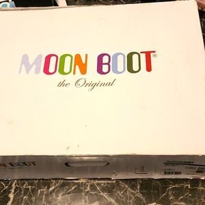 The Original Moon Boot